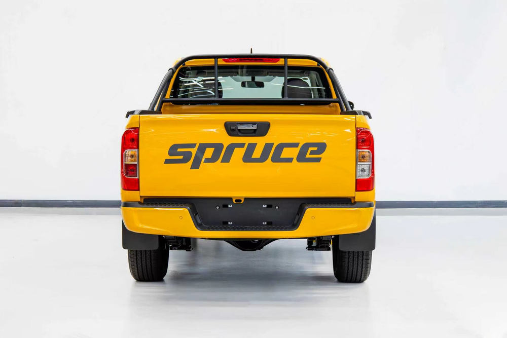 SPRUCE X300 interior